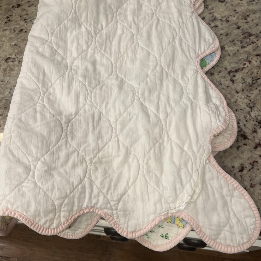 Vintage Baby Blanket Crib Quilt Pastel Boy GIrl Bunny  44x31" - Picture 5 of 8
